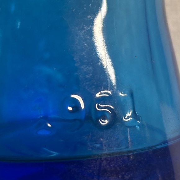 Vintage 1961 McDonalds Drinking Set Of 2 Vibrant Blue Collectible retro Glasses - Picture 3 of 8